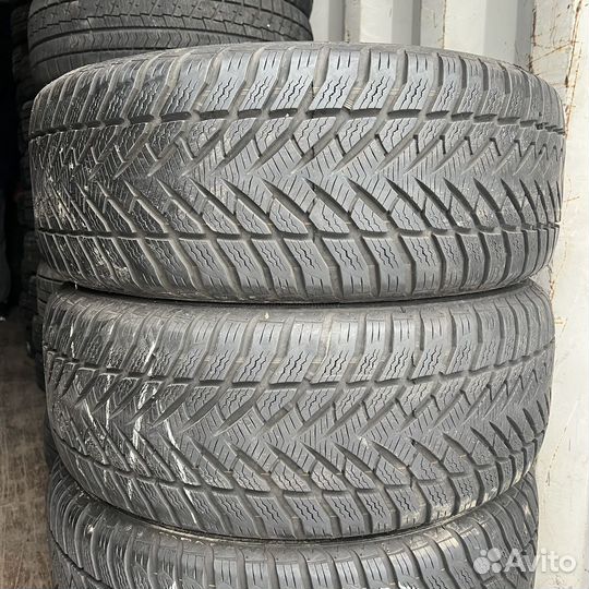 Goodyear Eagle Ultra Grip GW-3 235/60 R16