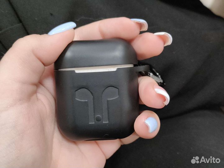 Беспроводные наушники airpods