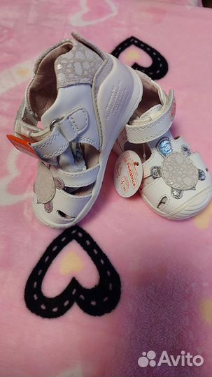 Сандалии biomecanics 19р.Новые