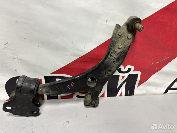 Рычаг нижний передний левый Ford Focus 3 CB8