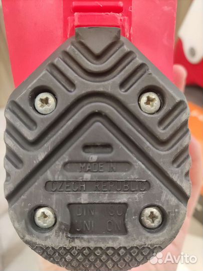 Горнолыжные детские ботинки