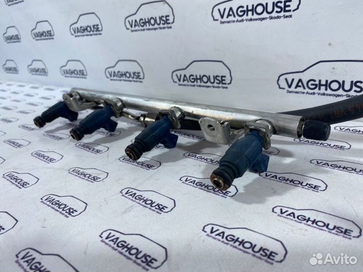 Рампа топливная Audi A4 B6 8E 1.8T AMB 2004