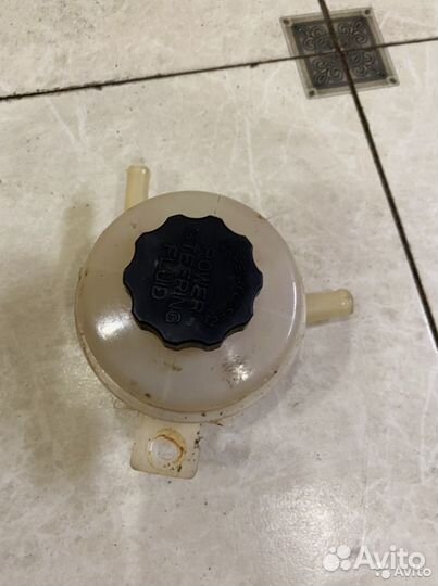 Бачок гур Kia Spectra