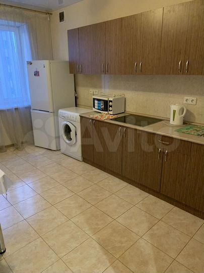 1-к. квартира, 40 м², 4/9 эт.