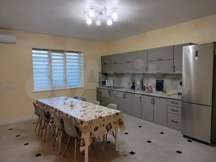 Дом 250 м² на участке 6 сот.