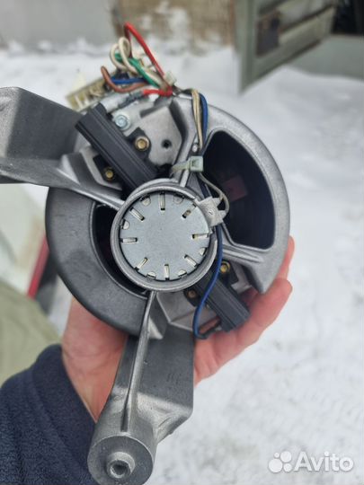 Двигатель от стиральной машины zanussi