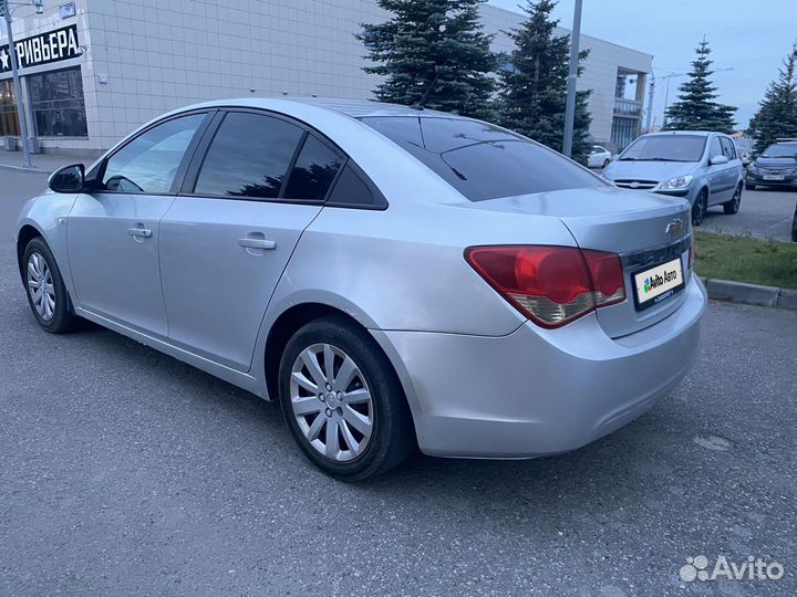 Chevrolet Cruze 1.8 AT, 2011, 174 000 км