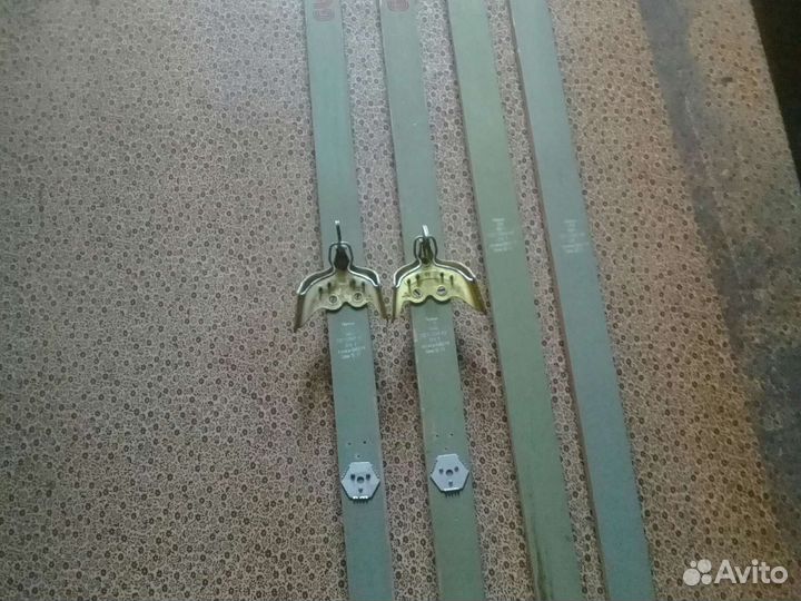 Лыжи беговые деревянные