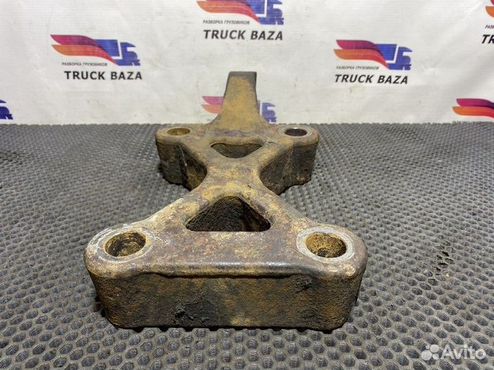 1769882 Кронштейн амортизатора заднего правый