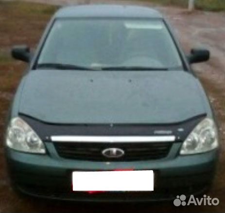 Дефлектор капота LADA Priora (на скотче)
