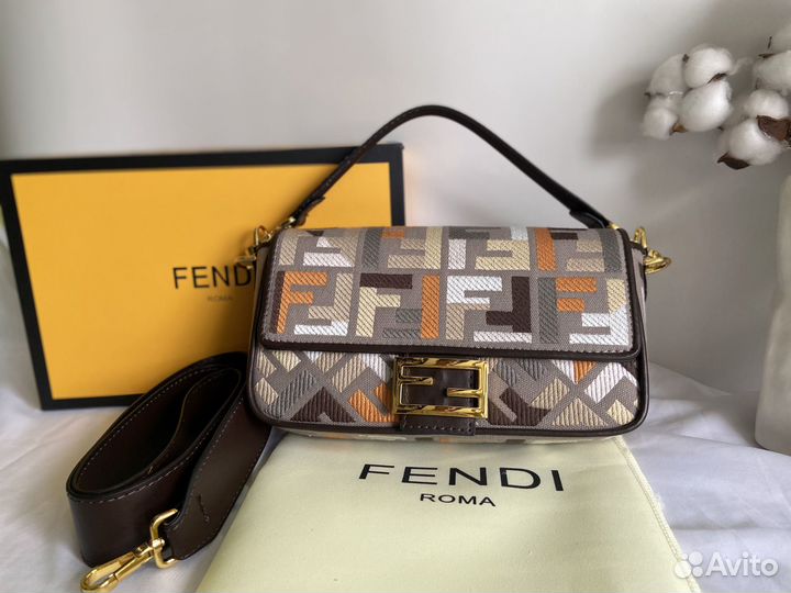 Сумка Fendi натуральная кожа