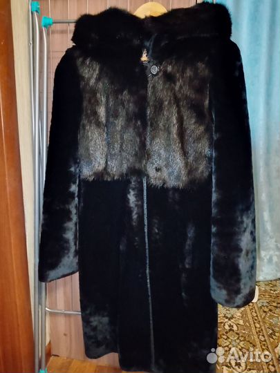 Шуба норковая мутон с капюшоном