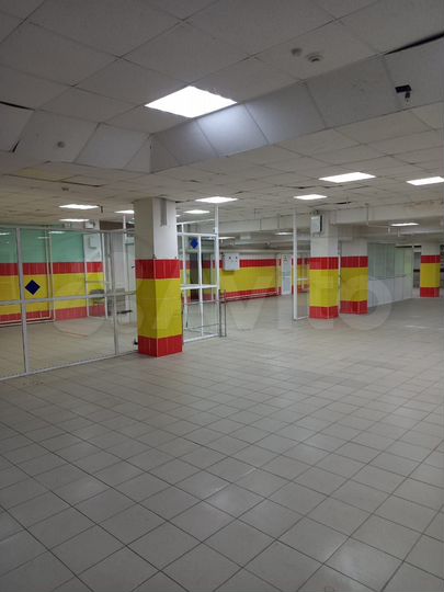 Магазин в ТЦ Куб, 1131 м²