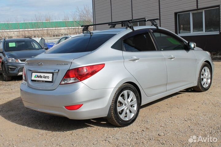 Hyundai Solaris 1.6 МТ, 2011, 200 200 км