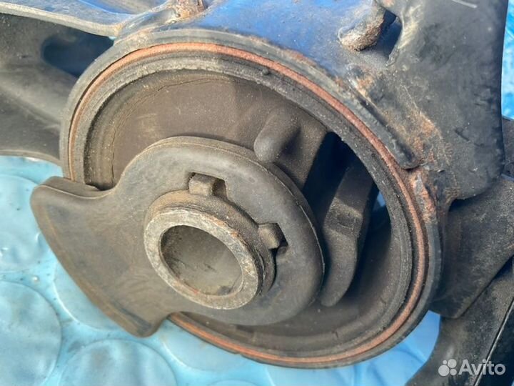 Подушка двигателя правая Acura Mdx YD2 J37A1 2010