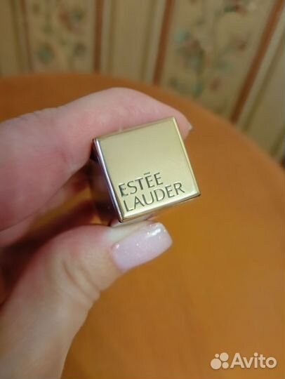 Матовая помада для губ