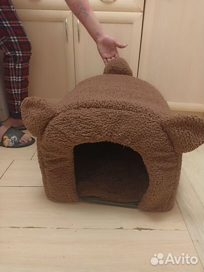 Домик для кошек и мелких собак