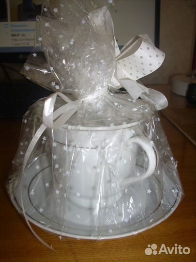 Чашка с блюдцем в подарочной упаковке