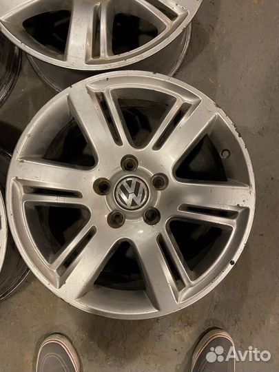 Диски Volkswagen Amarok r17