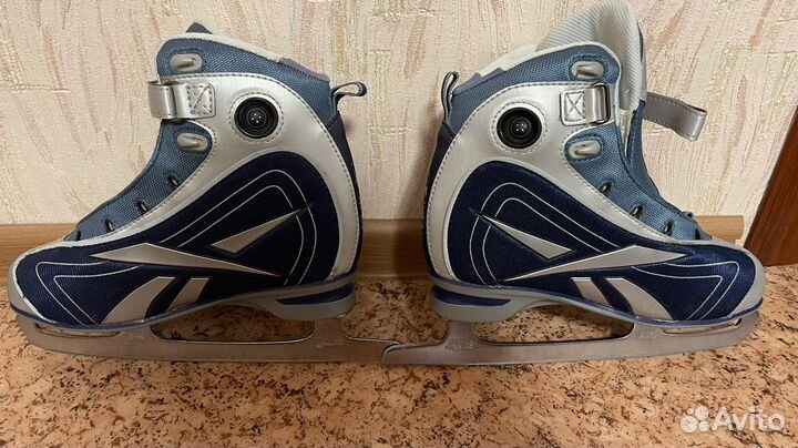 Коньки фигурные Reebok 36 новые