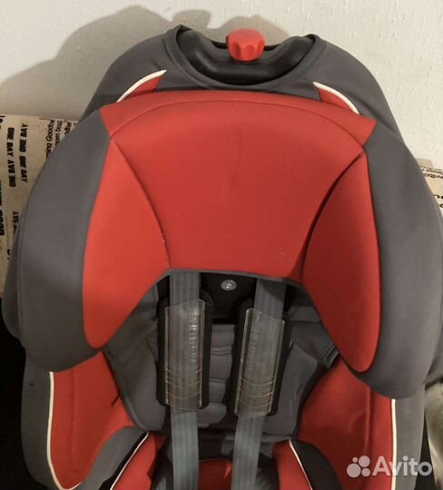Детское автокресло Chicco от 9до 36кг Торг уместен