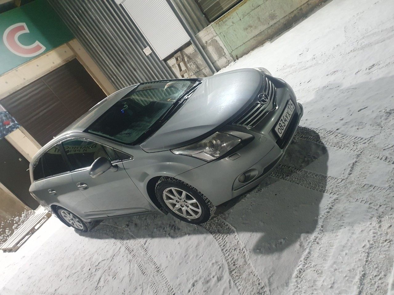 Toyota Avensis: фото владельца