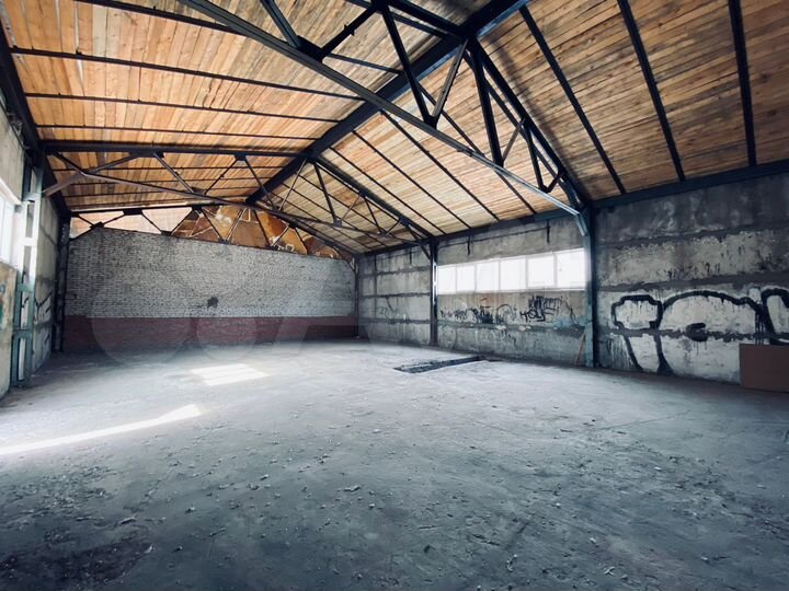 Производство, 2000 м²