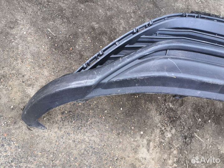 Накладка (юбка) переднего бампера, Toyota Highlander 3 restailing 2020