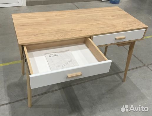 Письменный стол