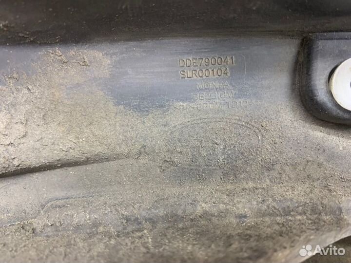 Накладка на крыло задняя правая Land Rover Range