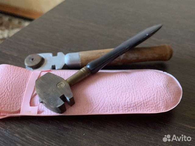 Стеклорезы старинные, один- алмазный