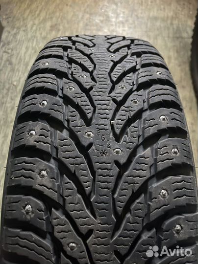 Nokian Tyres Hakkapeliitta 9 SUV 215/65 R17