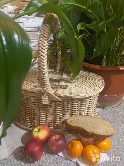 Продам новую корзину для пикника ручной работы
