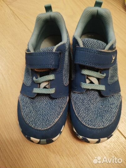 Кроссовки детские