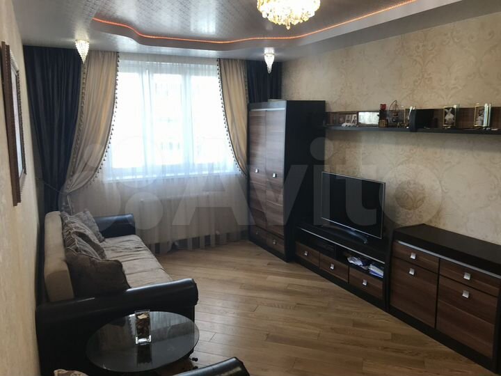 2-к. квартира, 71,4 м², 2/18 эт.