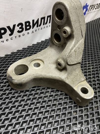 Кронштейн двигателя задний Volvo FH4 21505102