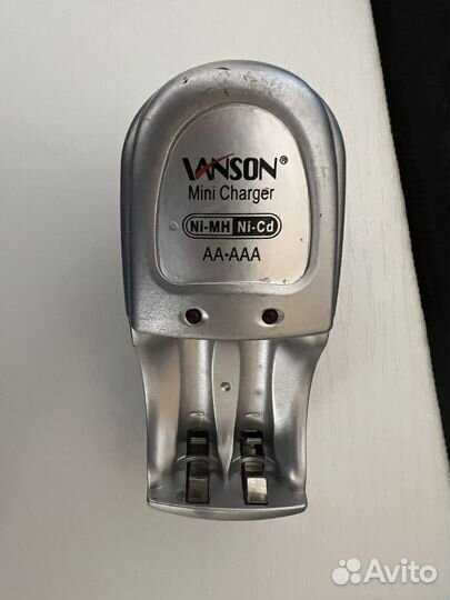 Зарядное устройство для пальчиковых акб