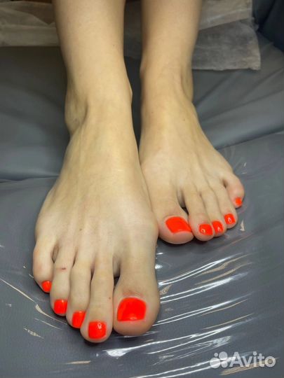 Маникюр педикюр