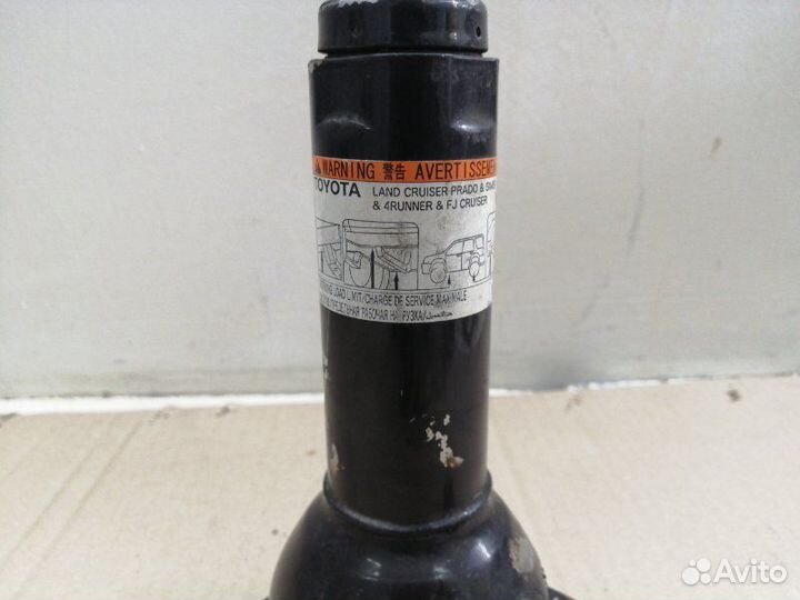 Домкрат Toyota Land Cruiser Prado 150 KDJ150