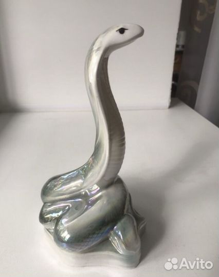 Статуэтка фарфоровая Змея винтаж СССР