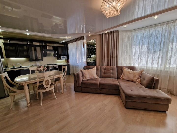 3-к. квартира, 128 м², 5/6 эт.