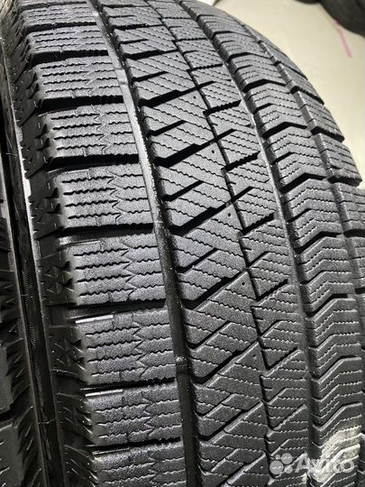 Bridgestone Blizzak VRX2 205/55 R16