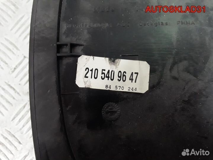 Панель приборов Mercedes W210 2105409647 дизель