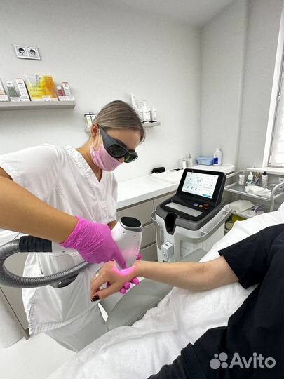 Портативный аппарат для гидродермабразии