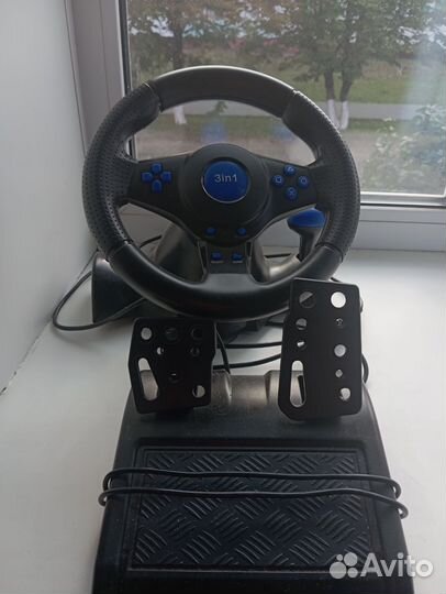 Игровой руль с педалями