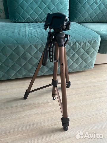 Штатив для фотоаппарата и видеокамер