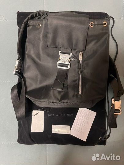 Рюкзак alyx 1017 на руках