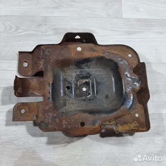 Площадка акб Chery Tiggo T 11 2011