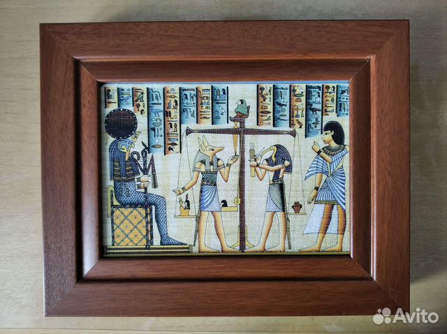 Ключница настенная закрытая новая