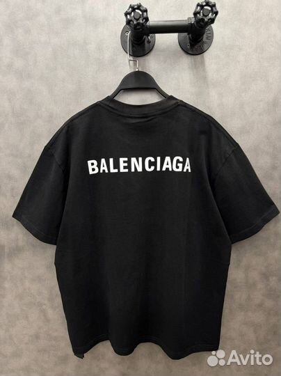 Футболка оверсайз Balenciaga